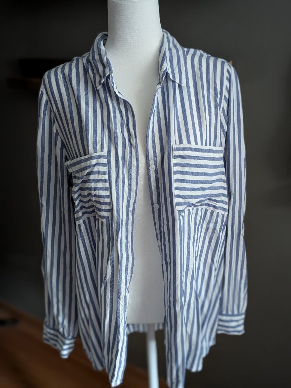 BeachLunchLounge Coastal Blue and White Striped Button Down Swim Cover Shirt XL - Picture 1 of 4